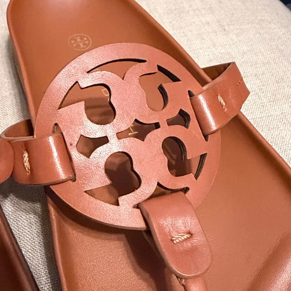 Tory Burch Brown Sandals, Size 7.5 - Picture 11 of 12